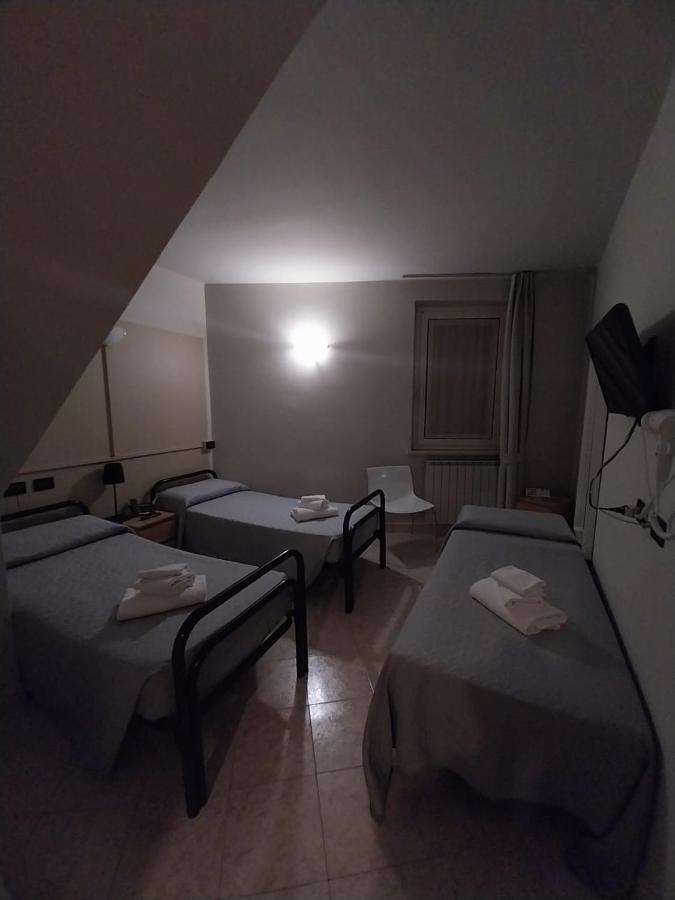 Hotel Cumili Capo di Ponte Exteriör bild