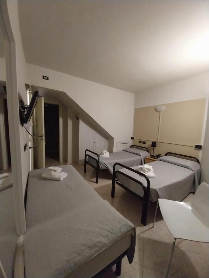 Hotel Cumili Capo di Ponte Exteriör bild