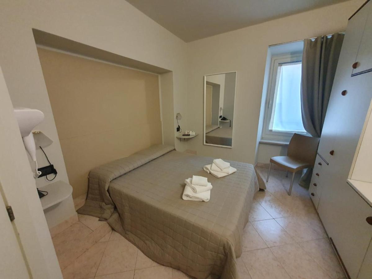 Hotel Cumili Capo di Ponte Exteriör bild