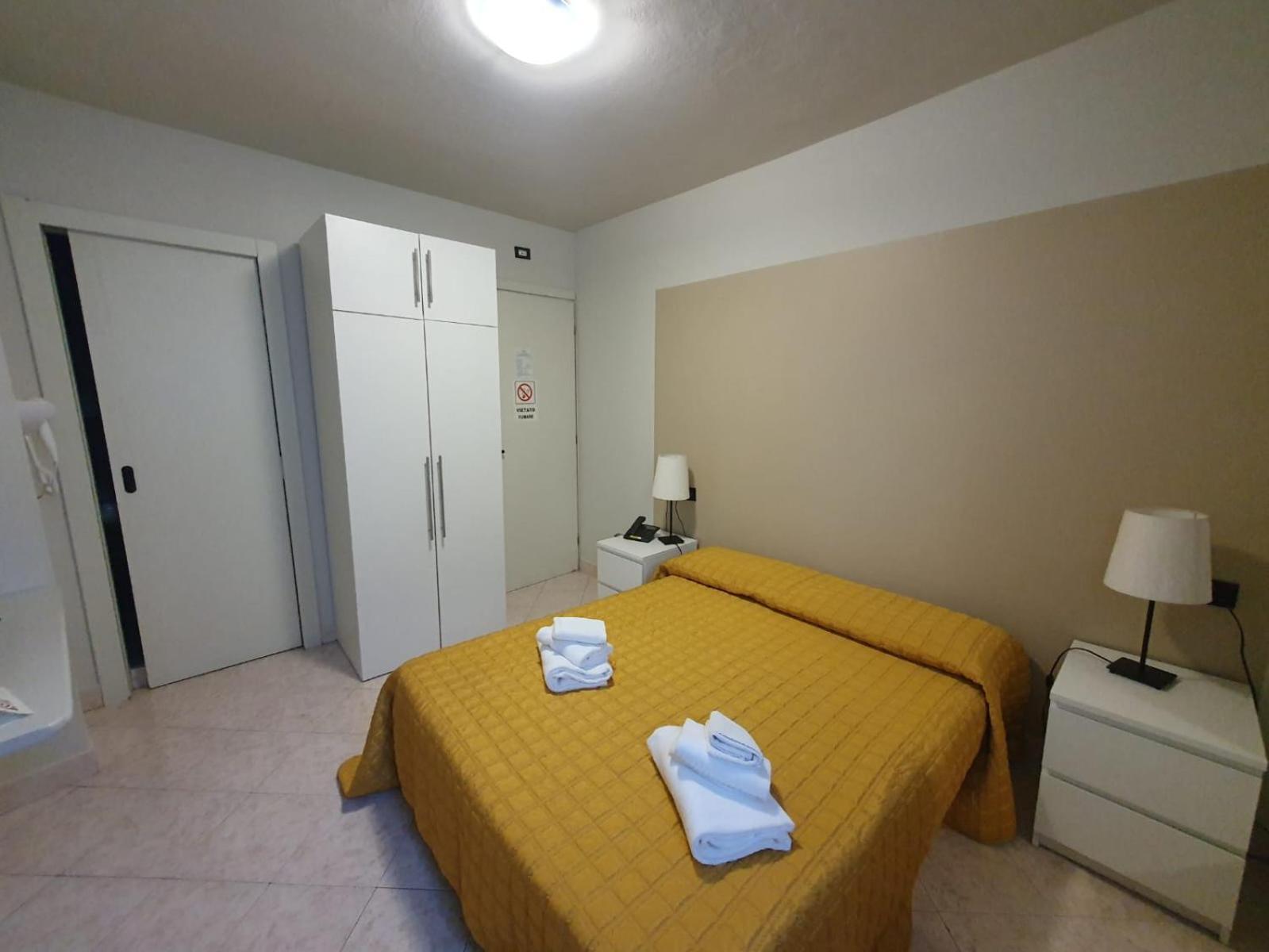 Hotel Cumili Capo di Ponte Exteriör bild